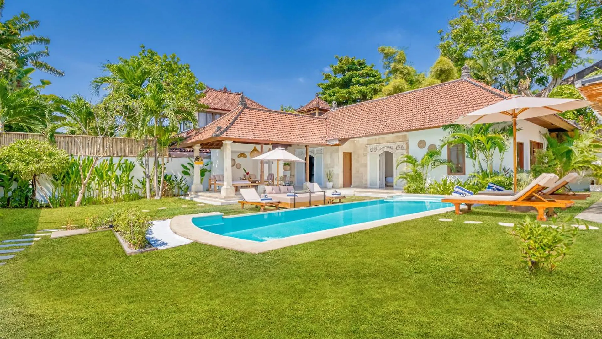 Villa Cologne - 6 Bdr Villa, 2 Private Pools & Huge Garden, Walk To The Beach Seminyak 0*,  Indonesia