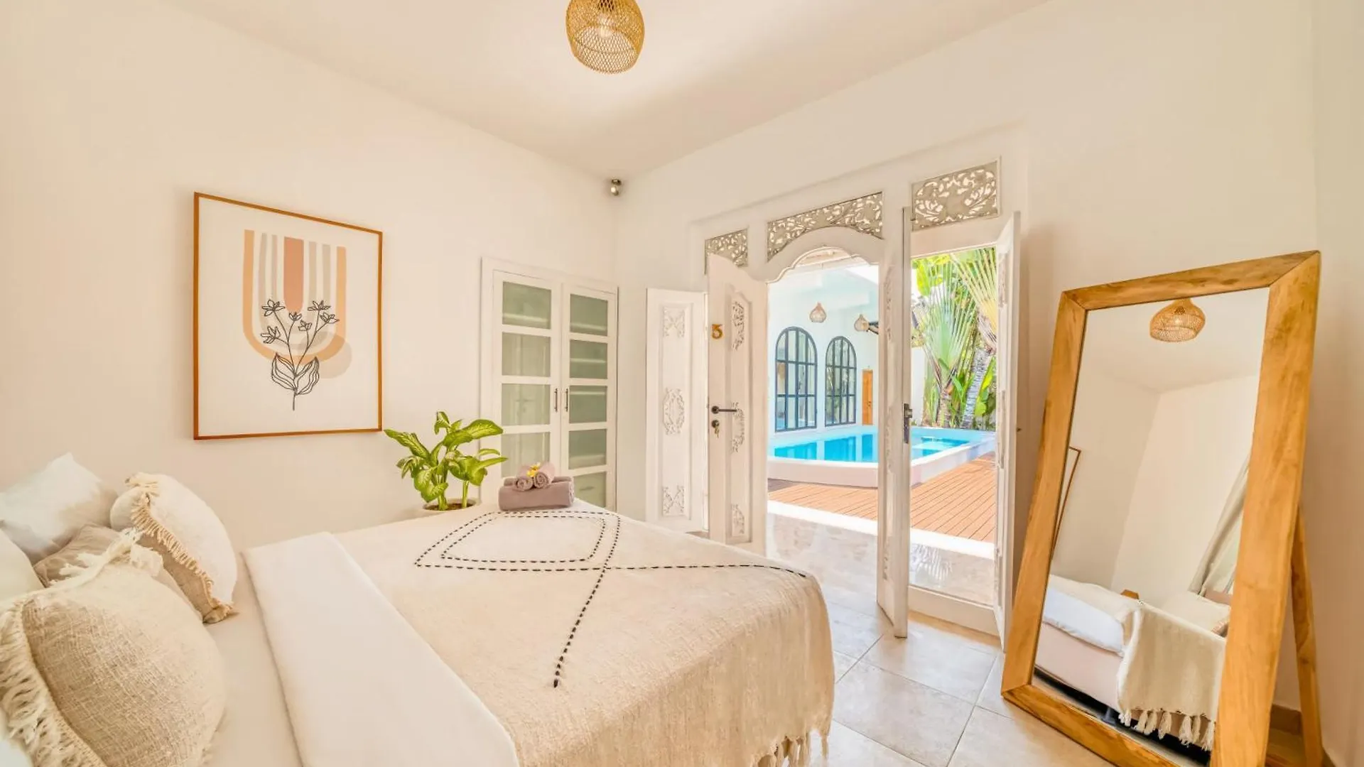 Villa Cologne - 6 Bdr Villa, 2 Private Pools & Huge Garden, Walk To The Beach Seminyak Indonesia